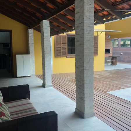 Linda Casa Com Piscina Em Bombinhas, Espaco Inteiro Exterior foto