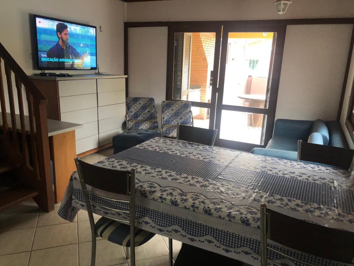 Linda Casa Com Piscina Em Bombinhas, Espaco Inteiro Exterior foto