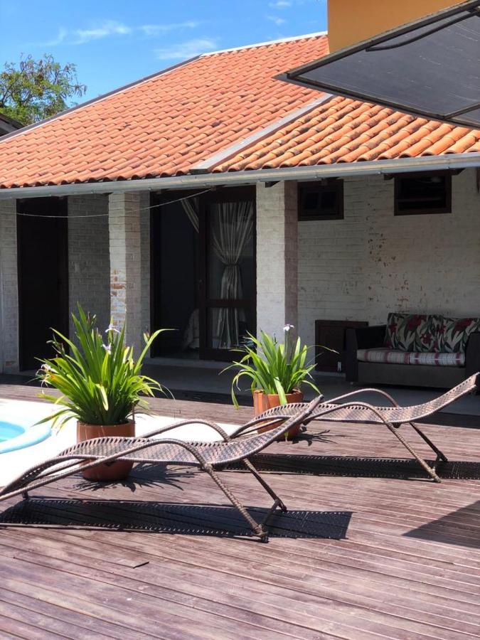 Linda Casa Com Piscina Em Bombinhas, Espaco Inteiro Exterior foto